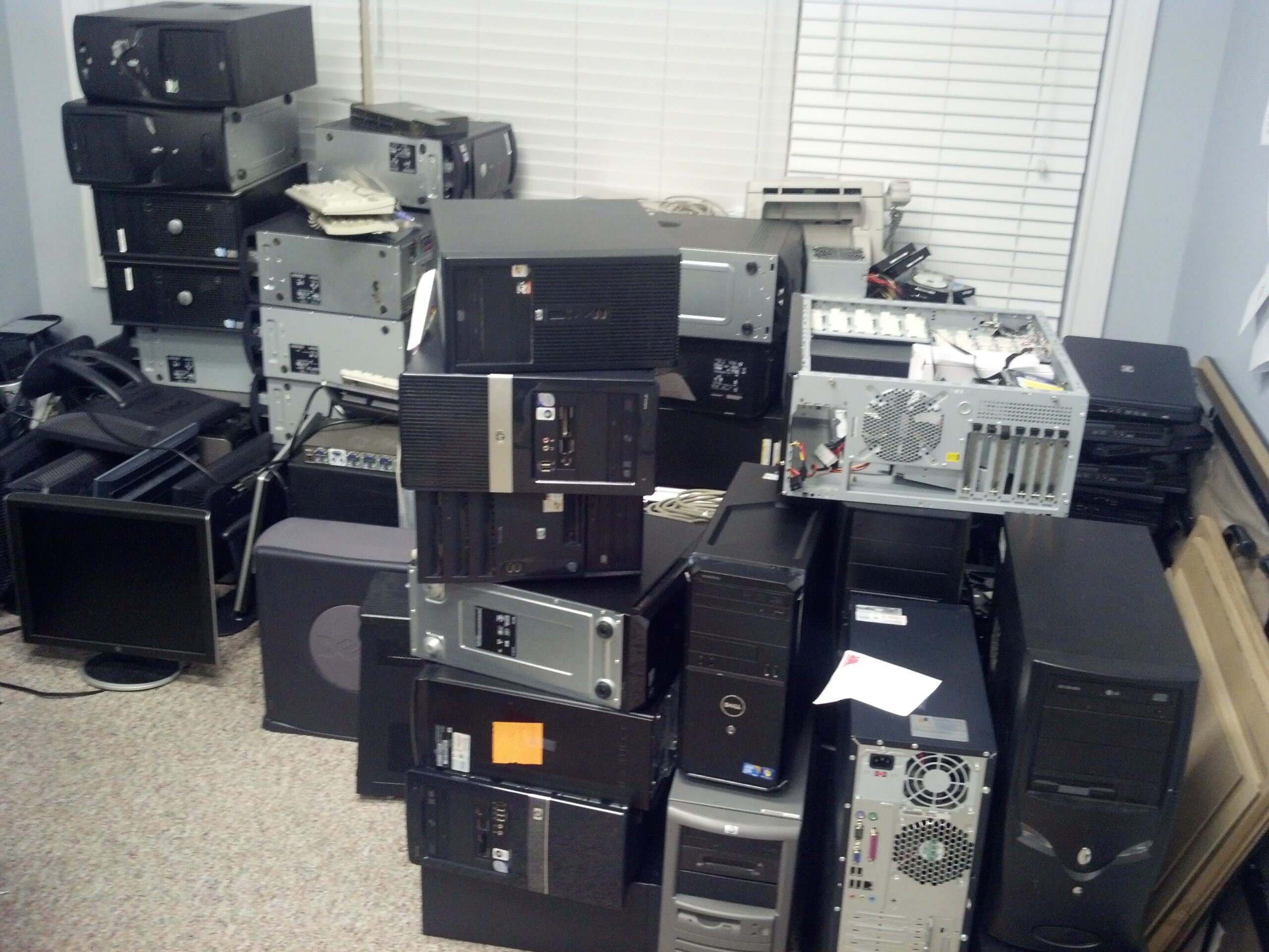 recycle-electronics-montreal16